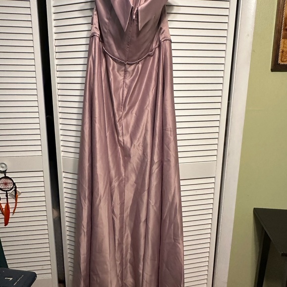 Morilee formal/gown Desert Rose color, beautiful sz 20 full length WITH POCKETS! - Picture 5 of 8
